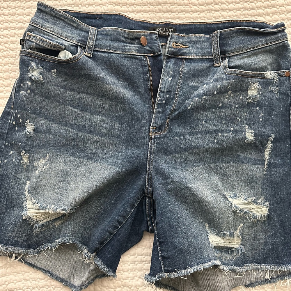 Judy blue EUC jean shorts